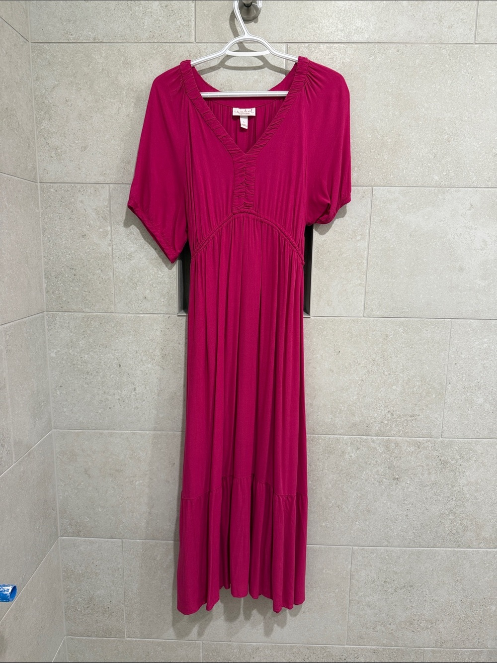 Isabel Maternity by Ingrid & Isabel Magenta V-Neck Maxi Dress Large